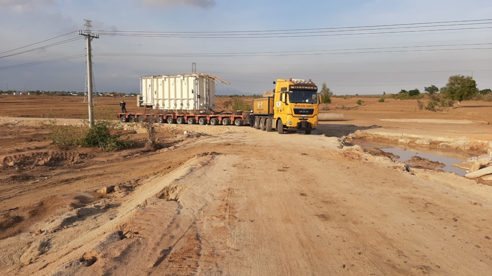 Tiếp nhận, vận chuyển và lắp đặt thành công 6 máy biến áp dự án điện mặt trời Thuận Nam 450MW và trạm biến áp 500kV Thuận Nam, Ninh Thuận.