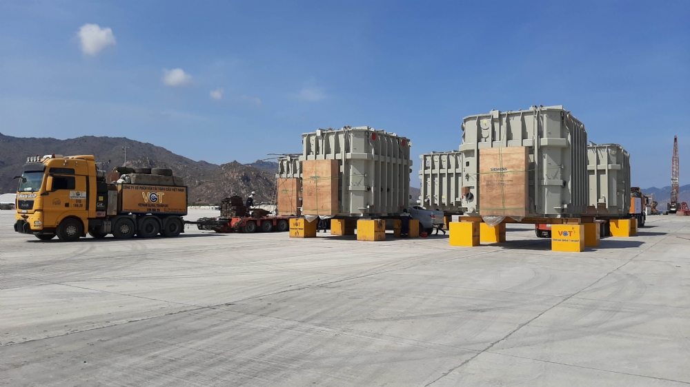 Tiếp nhận, vận chuyển và lắp đặt thành công 6 máy biến áp dự án điện mặt trời Thuận Nam 450MW và trạm biến áp 500kV Thuận Nam, Ninh Thuận.